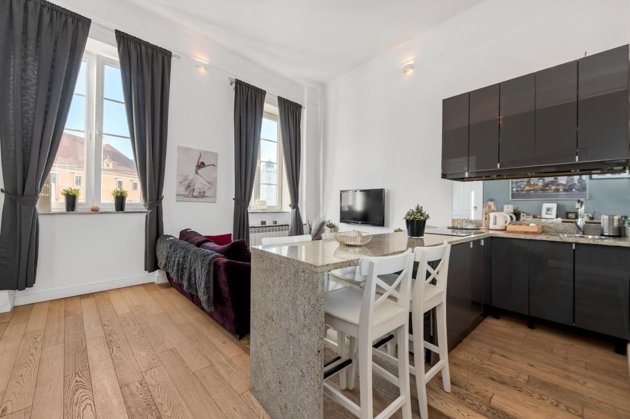 Lumina Apartments On The Market Square Near The Royal Castle Varsovia Exterior foto